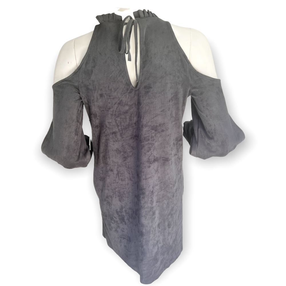 𝅺kensie Peekaboo Shoulder Tunic Dress - Picture 6 of 12